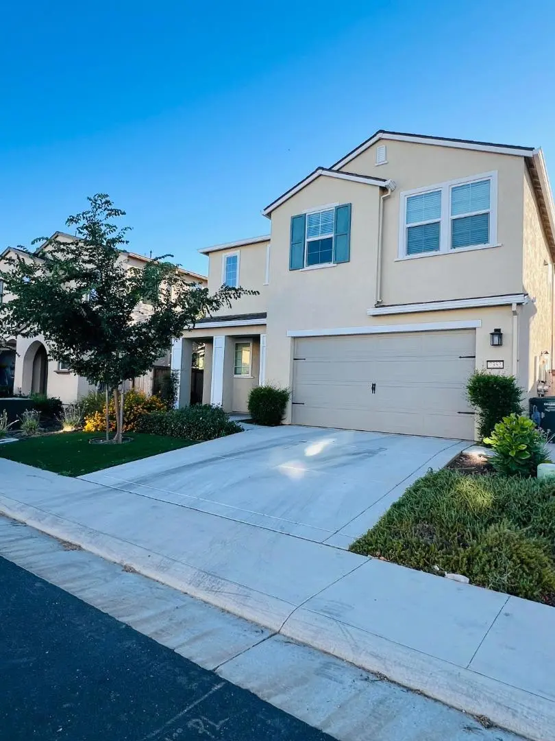 7352 Dorstone Way, Sacramento, CA — listing photo 1