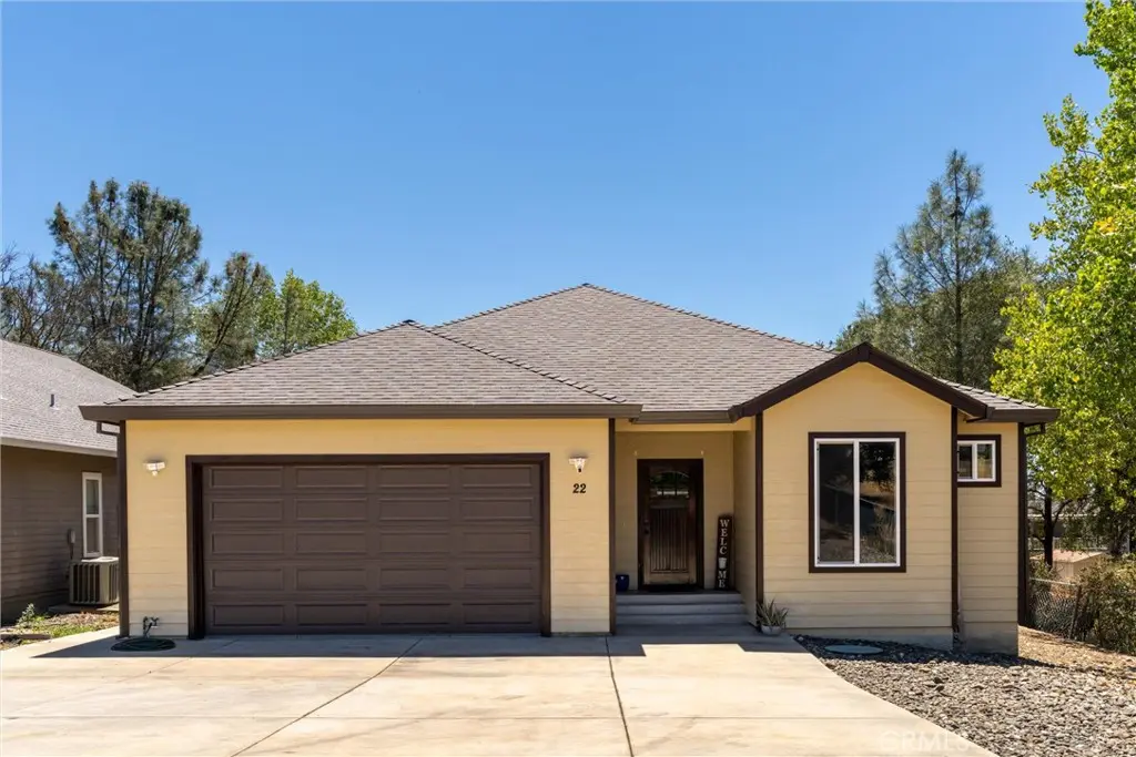 Single Family Residence for sale at 22 Pleasant Oak, Oroville, CA featuring 4 beds and 3 baths