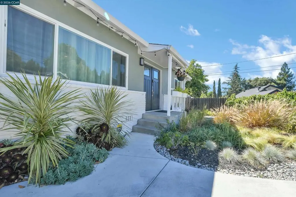Single Family Residence for sale at 2160 Walnut St, Martinez, CA featuring 2 beds and 1 bath