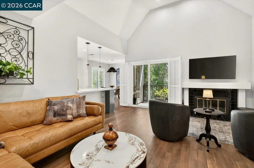 3183 Wayside Plz 311, Walnut Creek, CA — listing photo 1