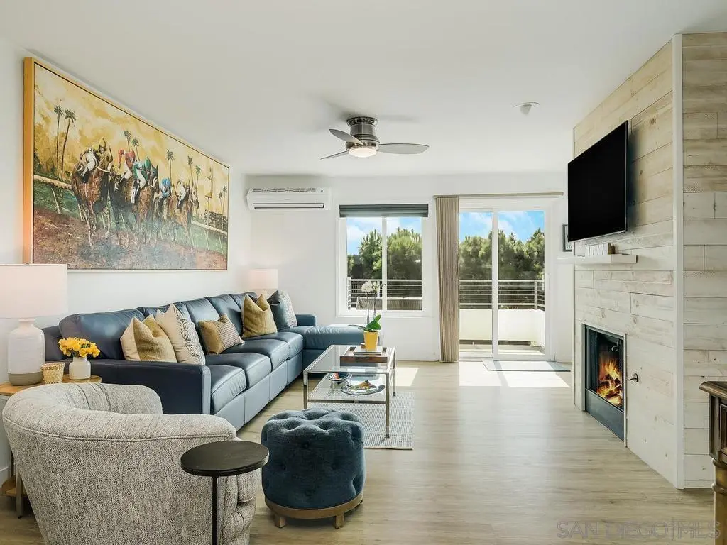 Condominium for sale at 422 Rosecrans St 7, San Diego, CA featuring 2 beds and 2 baths