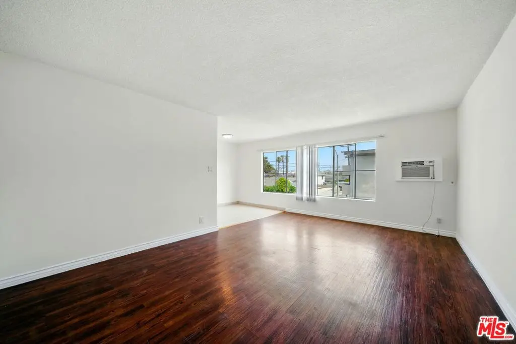 Residential Lease for rent at 4100 W 1st Street 203, Los Angeles, Los Angeles County, CA featuring 1 bed and 1 bath