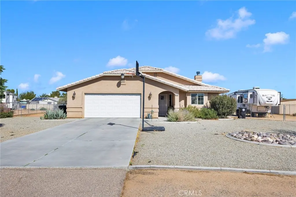 12782 Pawnee, Apple Valley, CA — listing photo 1