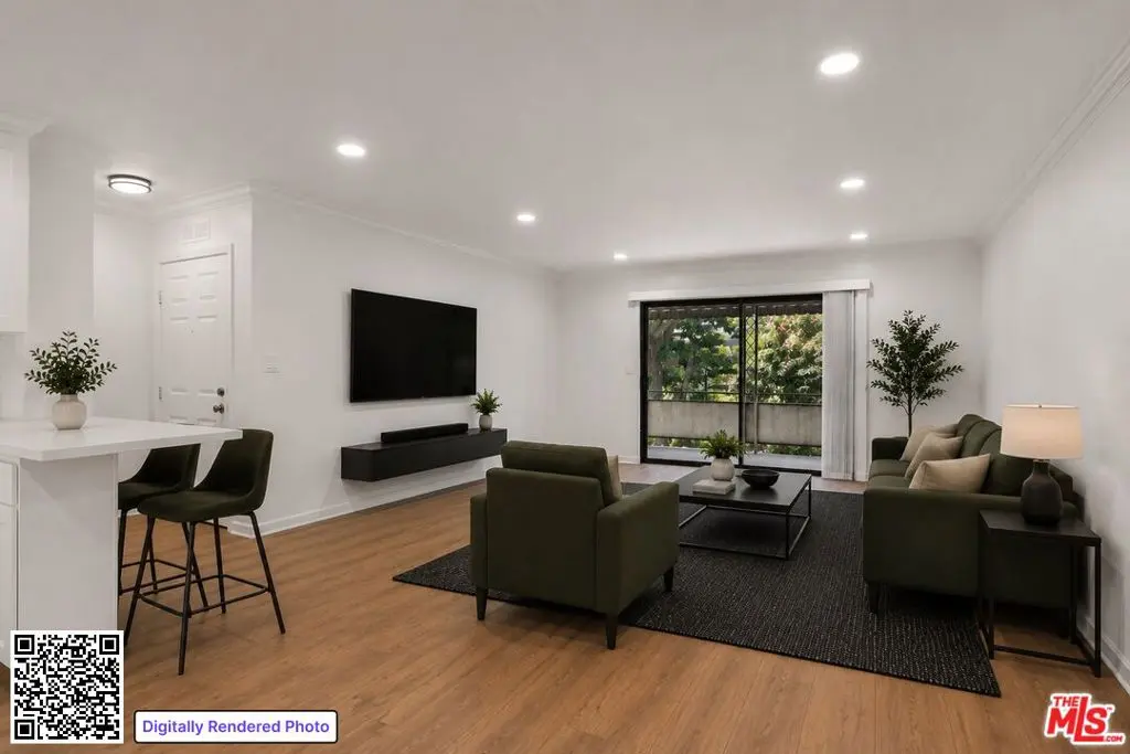 8355 Willis Avenue 30, Panorama City, CA — listing photo 1