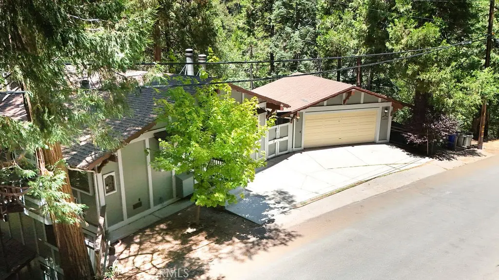 948 Arbula, Crestline, CA — listing photo 1