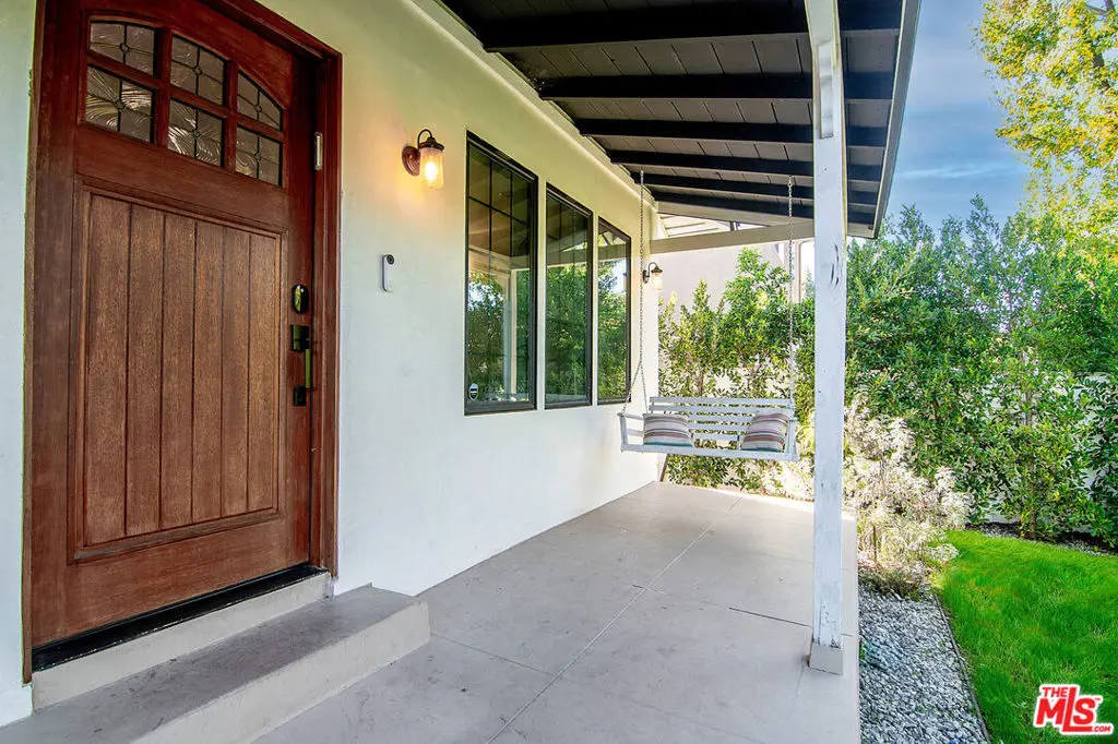 13220 Erwin Street, Van Nuys, CA — listing photo 1