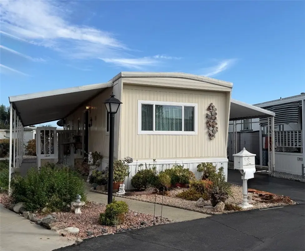 301 E Foothill Blvd 155, Pomona, CA — listing photo 1