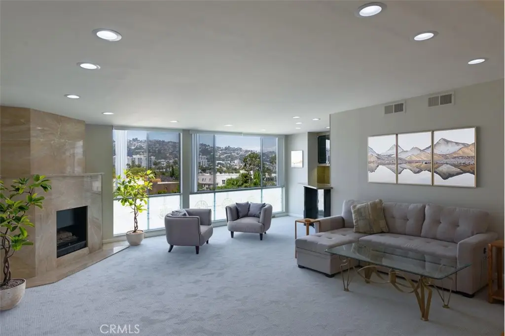 441 N Oakhurst 604, Beverly Hills, CA — listing photo 1