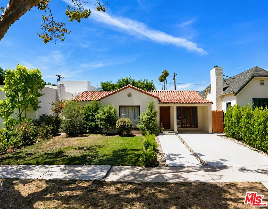 Single Family Residence for sale at 225 S Canon Drive, Beverly Hills, CA featuring 4 beds and 2 baths