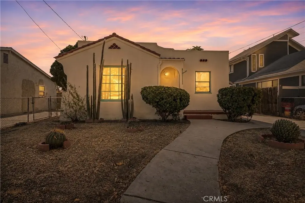 212 11th Street, Redlands, CA — listing photo 1