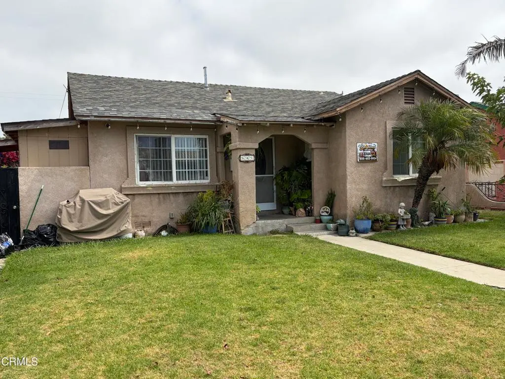 Duplex for sale at 639 641 W Kamala Street, Oxnard, CA
