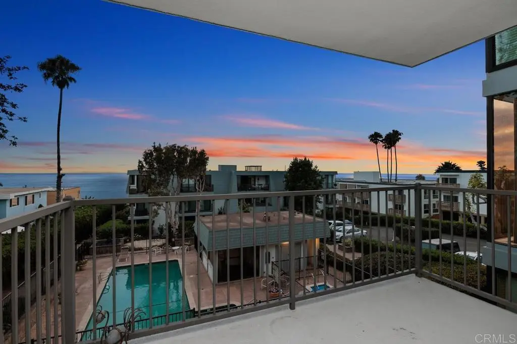 Condominium for rent at 424 Stratford Court A21, Del Mar, CA featuring 2 beds and 2 baths