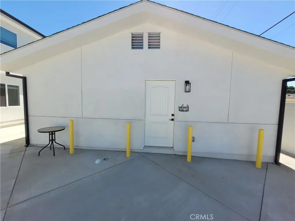 8321 Quartz Avenue 1/2, Winnetka, CA — listing photo 1