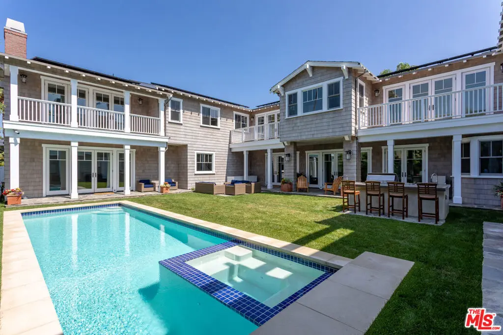 550 San Juan Avenue, Venice, CA — listing photo 1