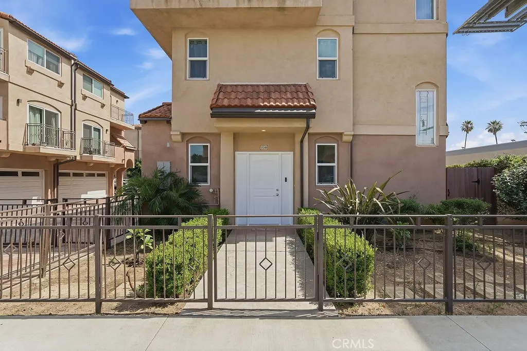 Single Family Residence for sale at 15340 Lassen, Los Angeles, CA featuring 3 beds and 4 baths