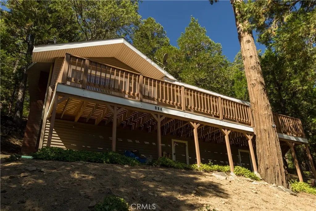 984 Mercury, Crestline, CA — listing photo 1