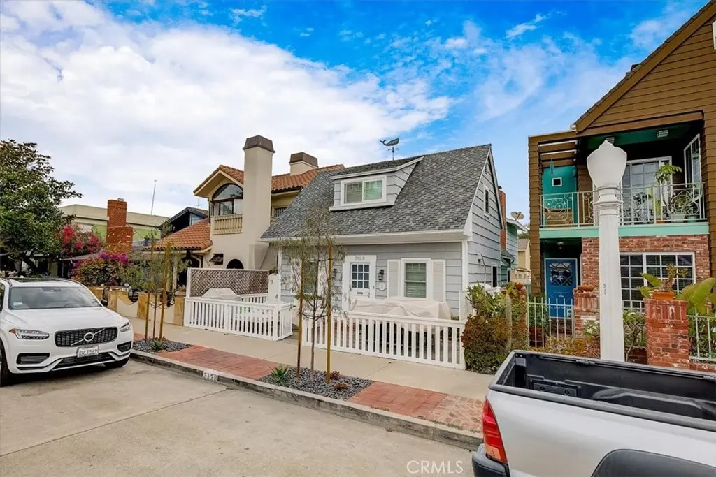 Residential Lease for rent at 2128 Miramar Drive, Newport Beach, Orange County, CA featuring 4 beds and 3 baths
