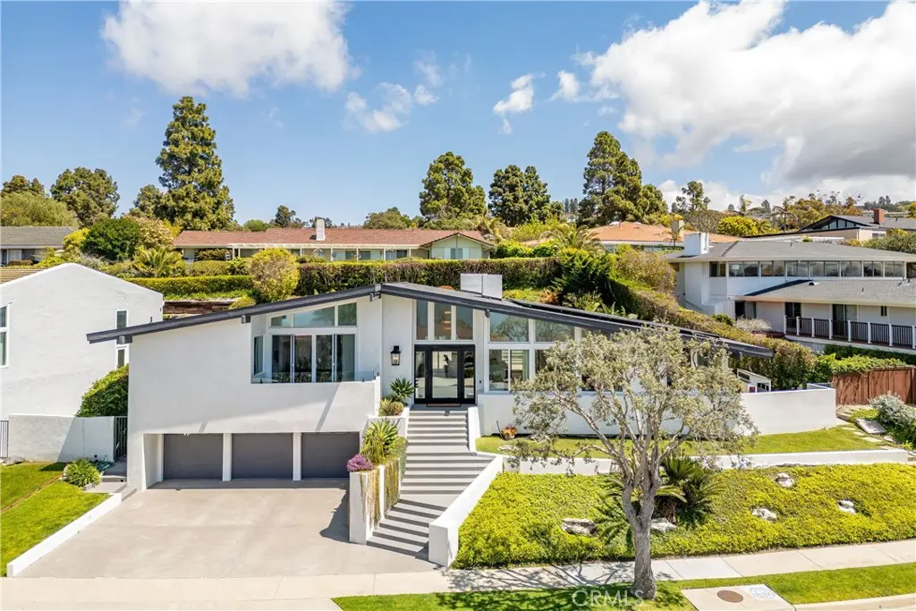 Single Family Residence for sale at 7190 Crest, Rancho Palos Verdes, CA featuring 4 beds and 4 baths