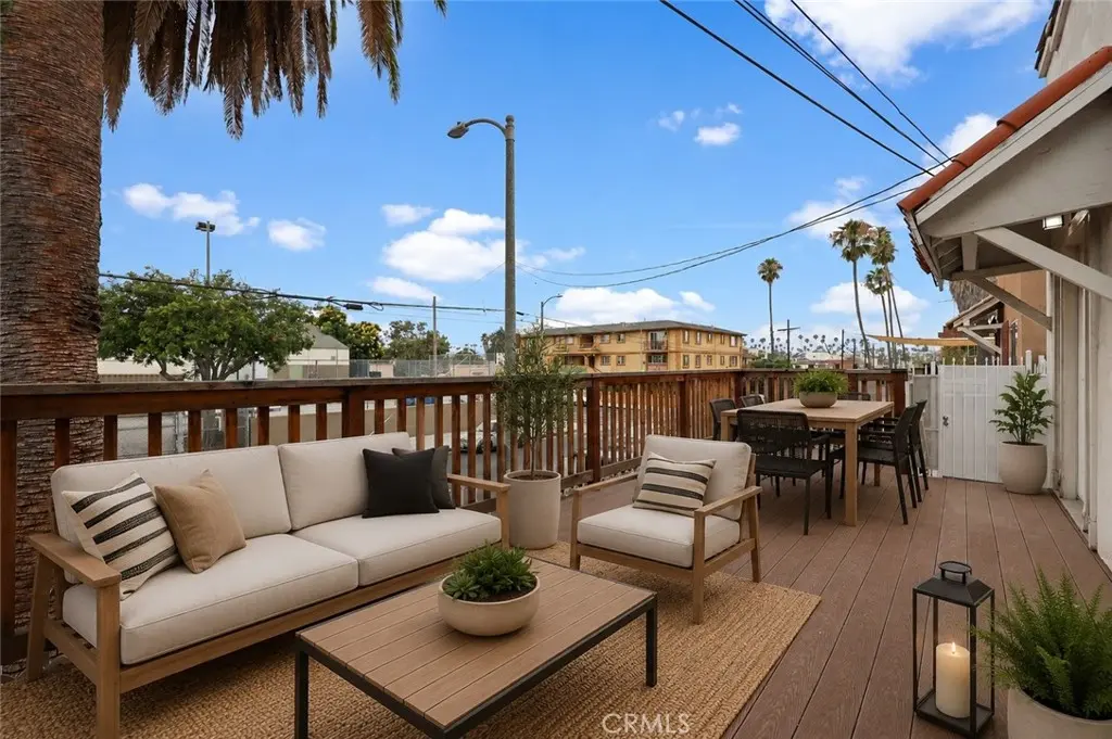 Single Family Residence for sale at 2989 W 12th Street, Los Angeles, CA featuring 2 beds and 1 bath