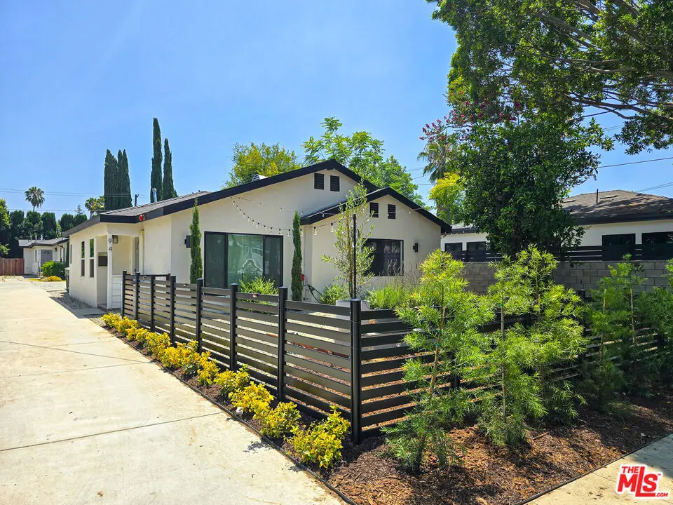 Residential Lease for rent at 94 S Vinedo Avenue, Pasadena, Los Angeles County, CA featuring 4 beds and 3 baths