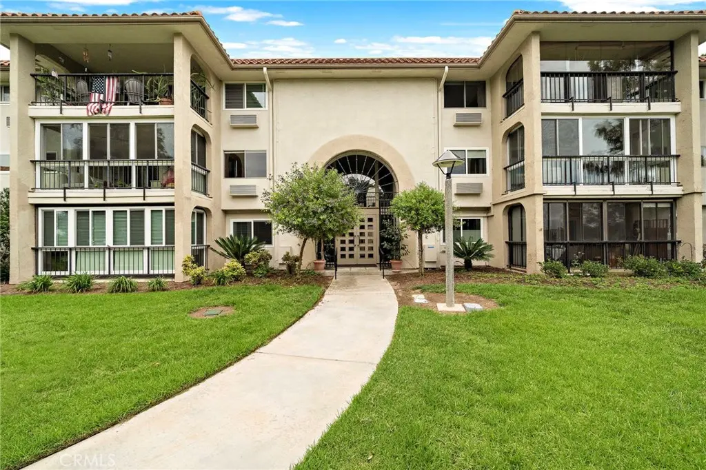 3244 San Amadeo 2A, Laguna Woods, CA — listing photo 1