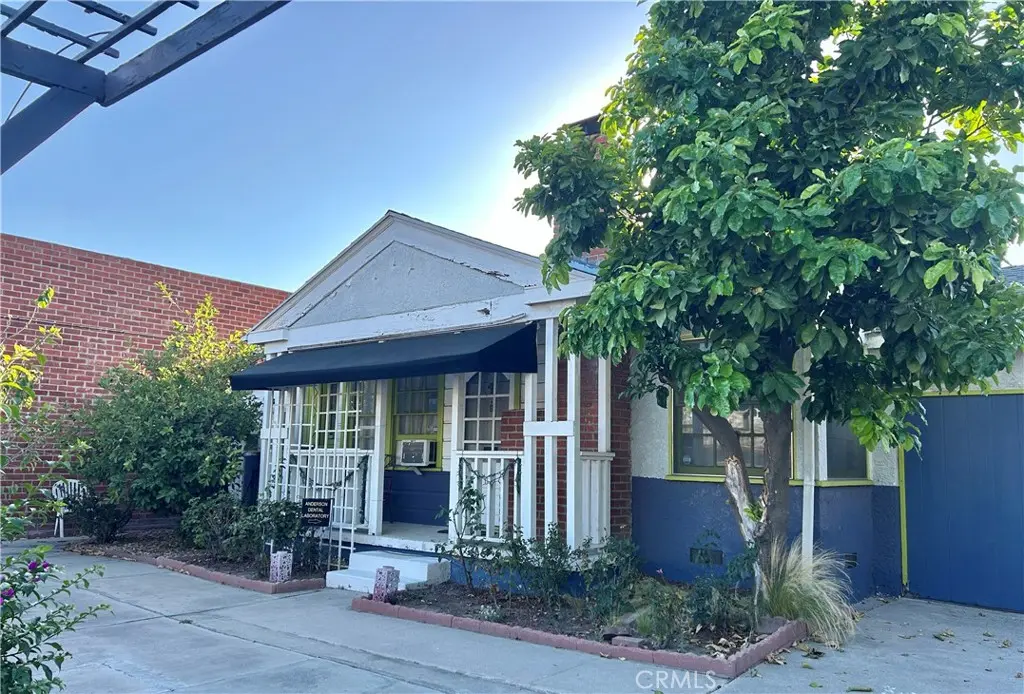 Mixed Use for sale at 13923 San Antonio, Norwalk, CA featuring 2 beds and 1 bath