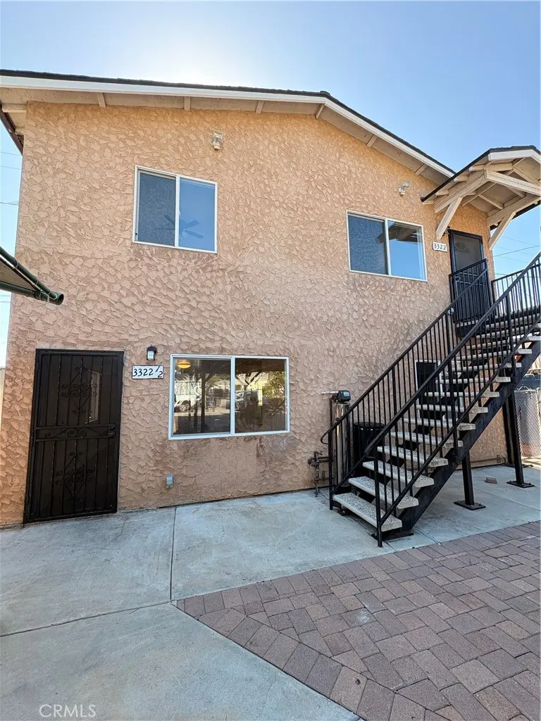 Duplex for sale at 3322 Thelma, Los Angeles, CA