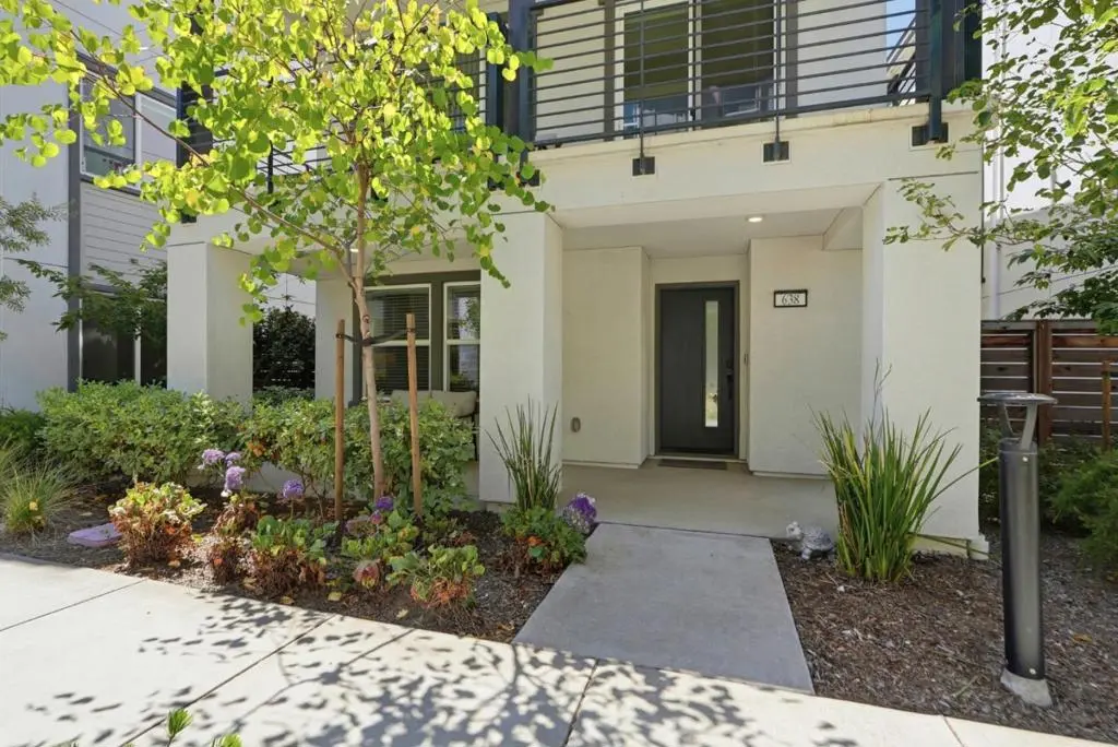 Single Family Residence for sale at 638 EUCALYPTUS Way, Alameda, CA featuring 4 beds and 4 baths