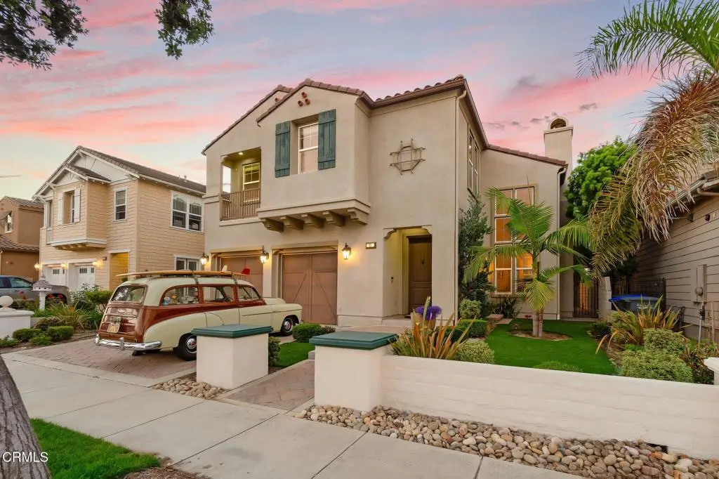 3927 W Hemlock Street, Oxnard, CA — listing photo 1