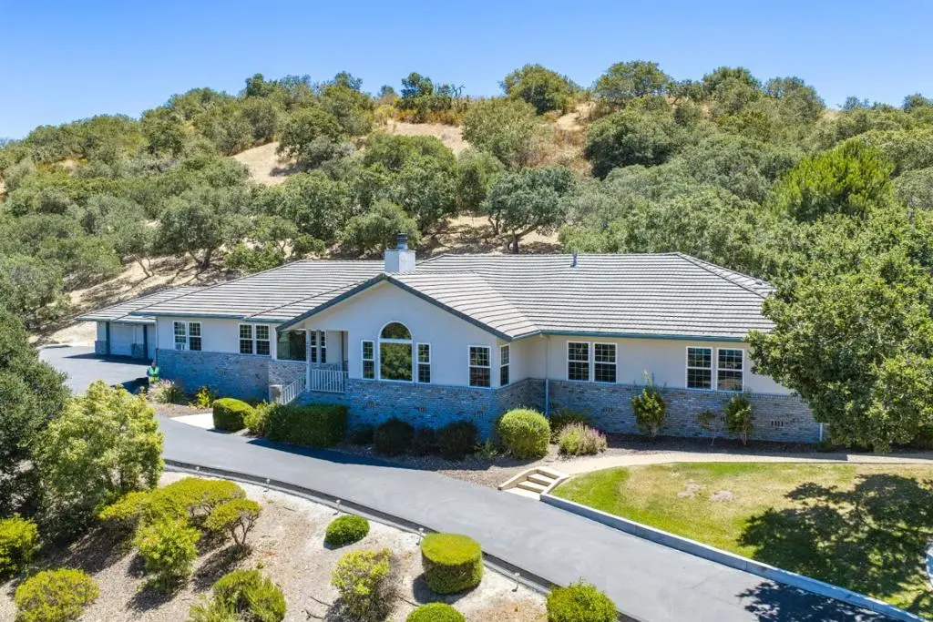 Single Family Residence for sale at 28951 Falcon Ridge, Salinas, CA featuring 4 beds and 3 baths