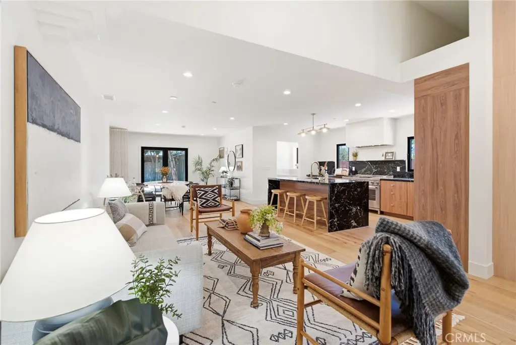 11911 Hartsook, Valley Village, CA — listing photo 1