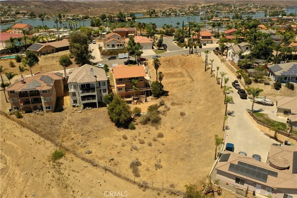 30450 Sparkle Drive, Canyon Lake, CA — listing photo 1