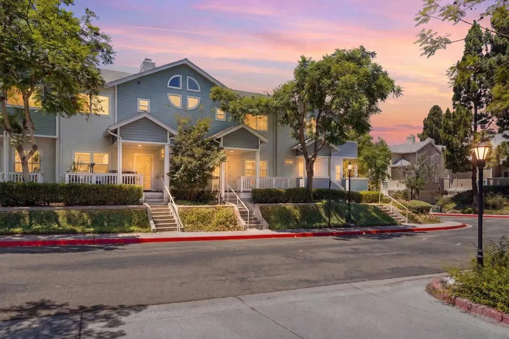 Townhouse for sale at 10060 Scripps Vista Way 39, San Diego, CA featuring 2 beds and 3 baths