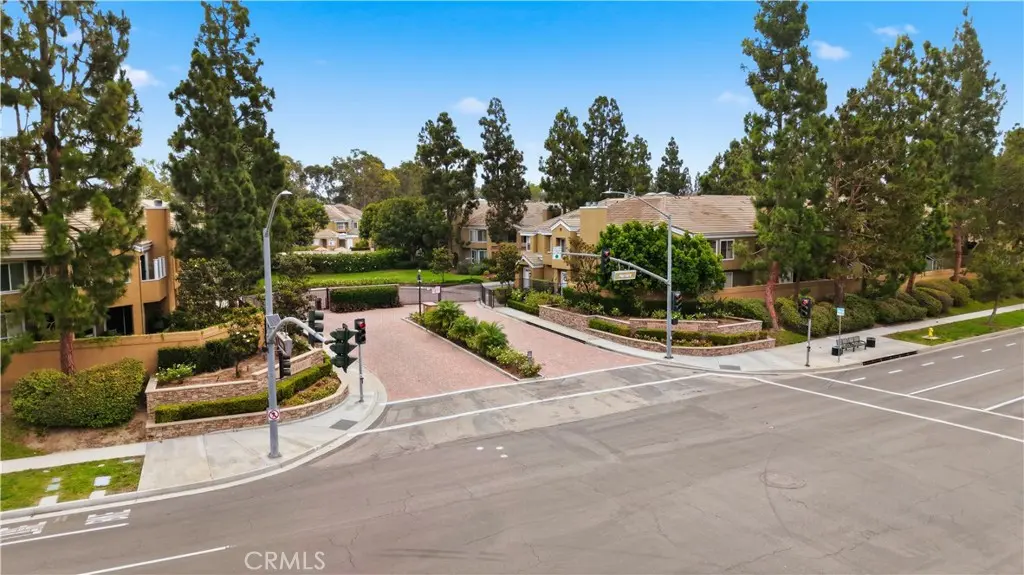 Condominium for sale at 24 Scripps Aisle 177, Irvine, CA featuring 3 beds and 3 baths