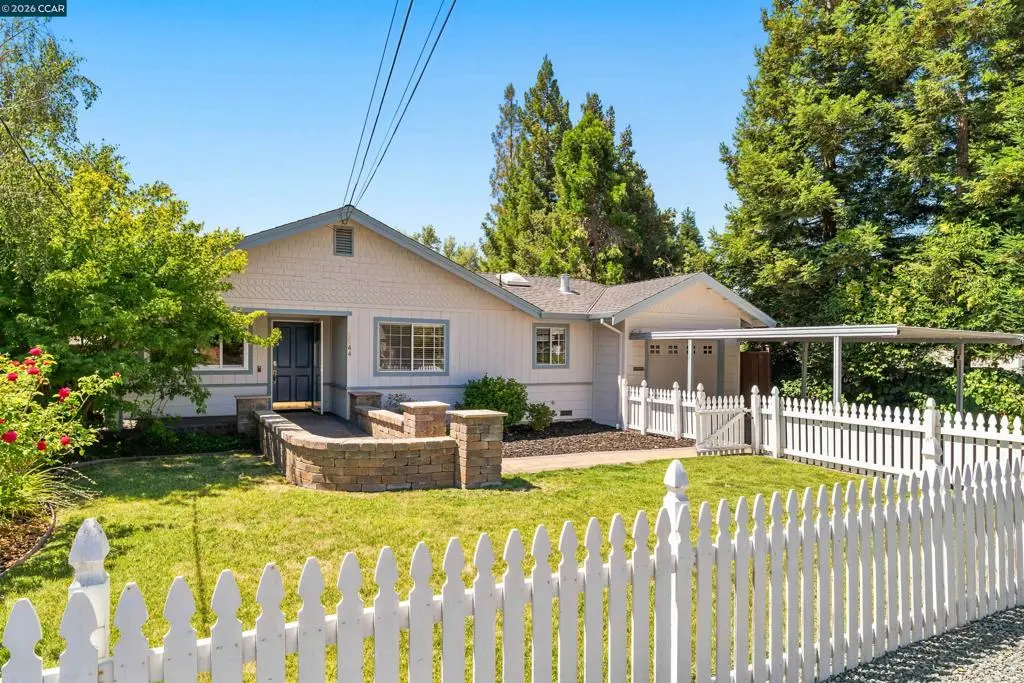 Single Family Residence for sale at 3644 Walnut Ave, Concord, CA featuring 3 beds and 1 bath