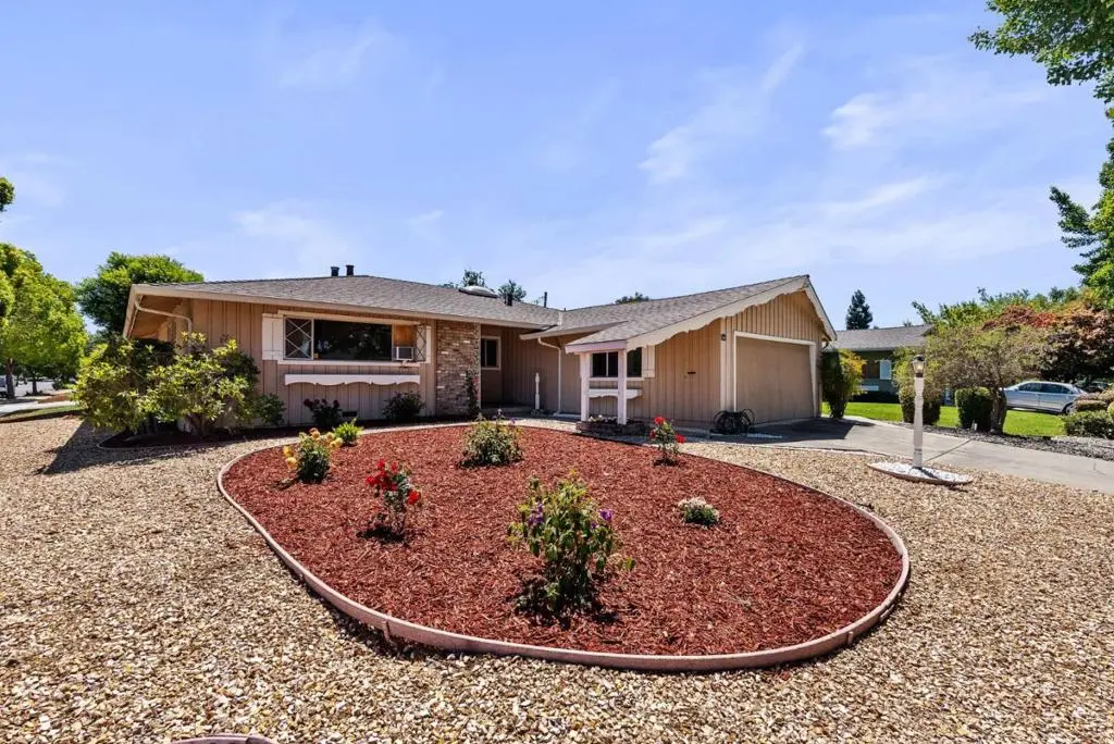 Single Family Residence for sale at 1092 Kildare Avenue, Sunnyvale, CA featuring 3 beds and 2 baths