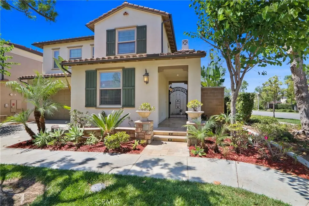 67 Hazelton, Irvine, CA — listing photo 1