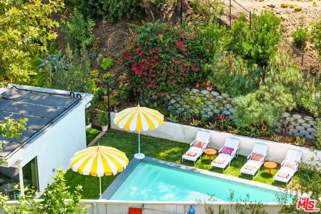 Single Family Residence for sale at 3560 Mandeville Canyon Road, Los Angeles, CA featuring 3 beds and 2 baths