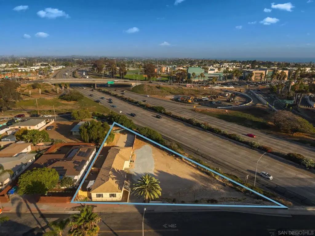 Residential Income for sale at 1303 5 Bush Street, Oceanside, CA