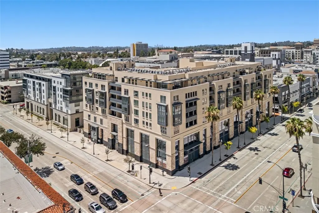 39 S Los Robles Avenue 6020, Pasadena, CA — listing photo 1