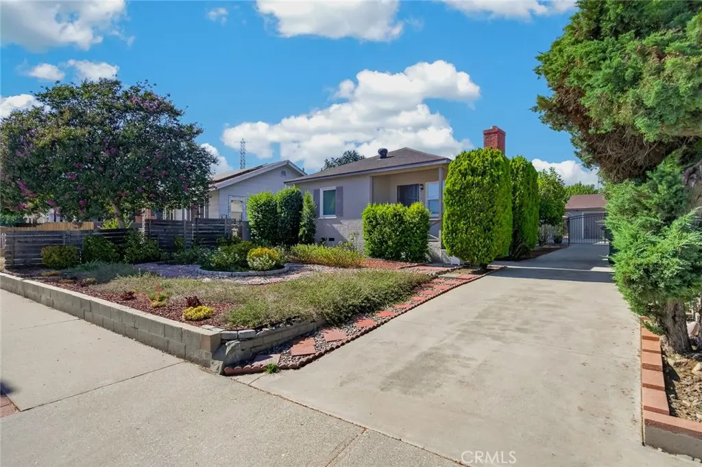 Single Family Residence for rent at 3227 E Del Mar, Pasadena, CA featuring 4 beds and 2 baths
