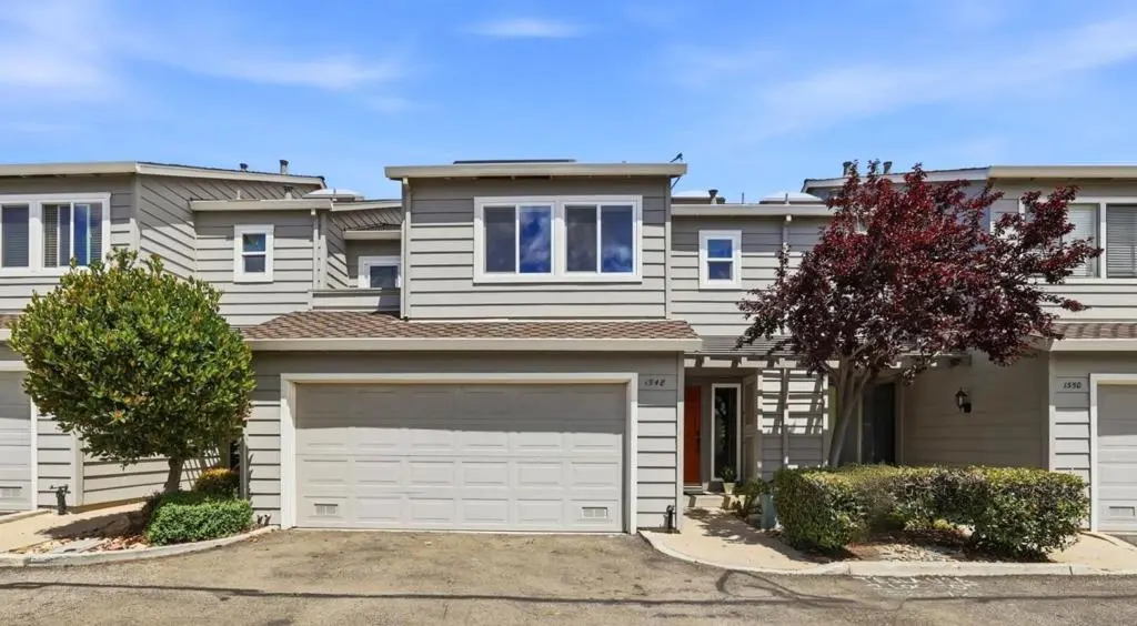Townhouse for sale at 1548 Camden Village Circle, San Jose, CA featuring 3 beds and 3 baths