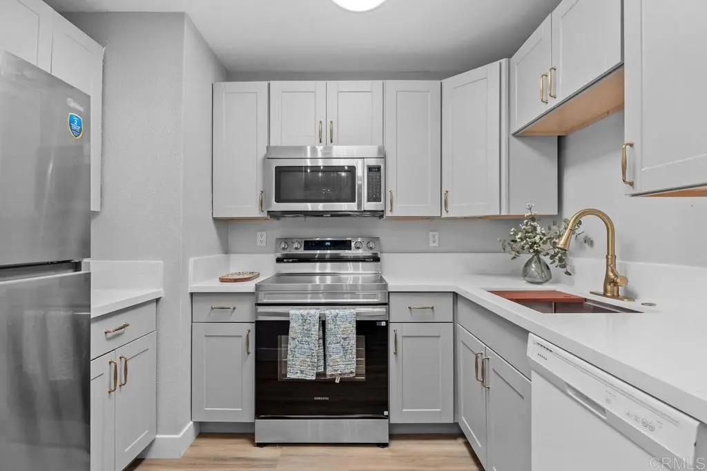 Condominium for sale at 1350 N Escondido Boulevard 37, Escondido, CA featuring 2 beds and 2 baths