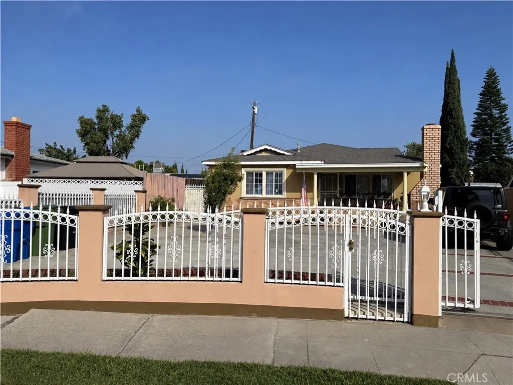 14921 Titus, Panorama City, CA — listing photo 1