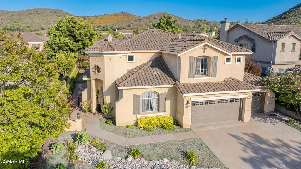 Residential Lease for rent at 5314 Via Dolores, Newbury Park, Ventura County, CA featuring 5 beds and 3 baths