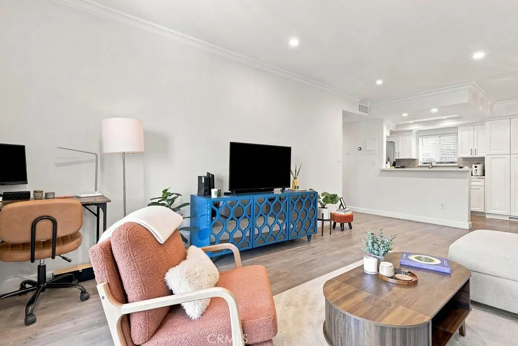 Condominium for rent at 1517 E Garfield 84, Glendale, CA featuring 1 bed and 1 bath