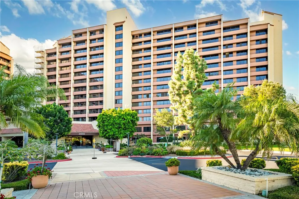 24055 Paseo Del Lago 608, Laguna Woods, CA — listing photo 1