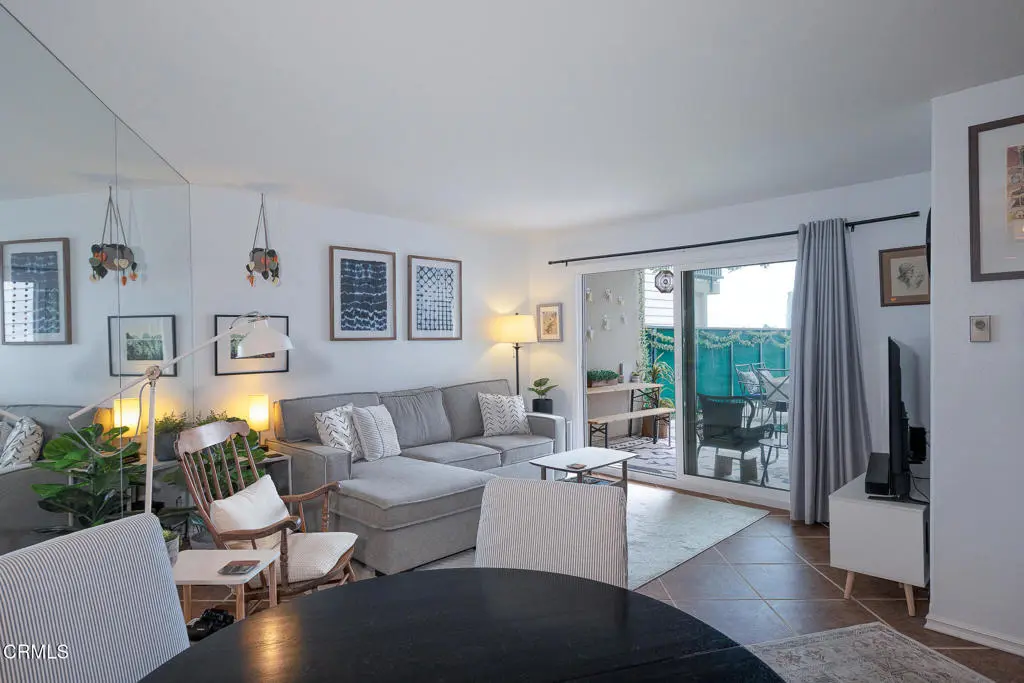 Condominium for rent at 2901 Peninsula Road 132, Oxnard, CA featuring 1 bed and 1 bath