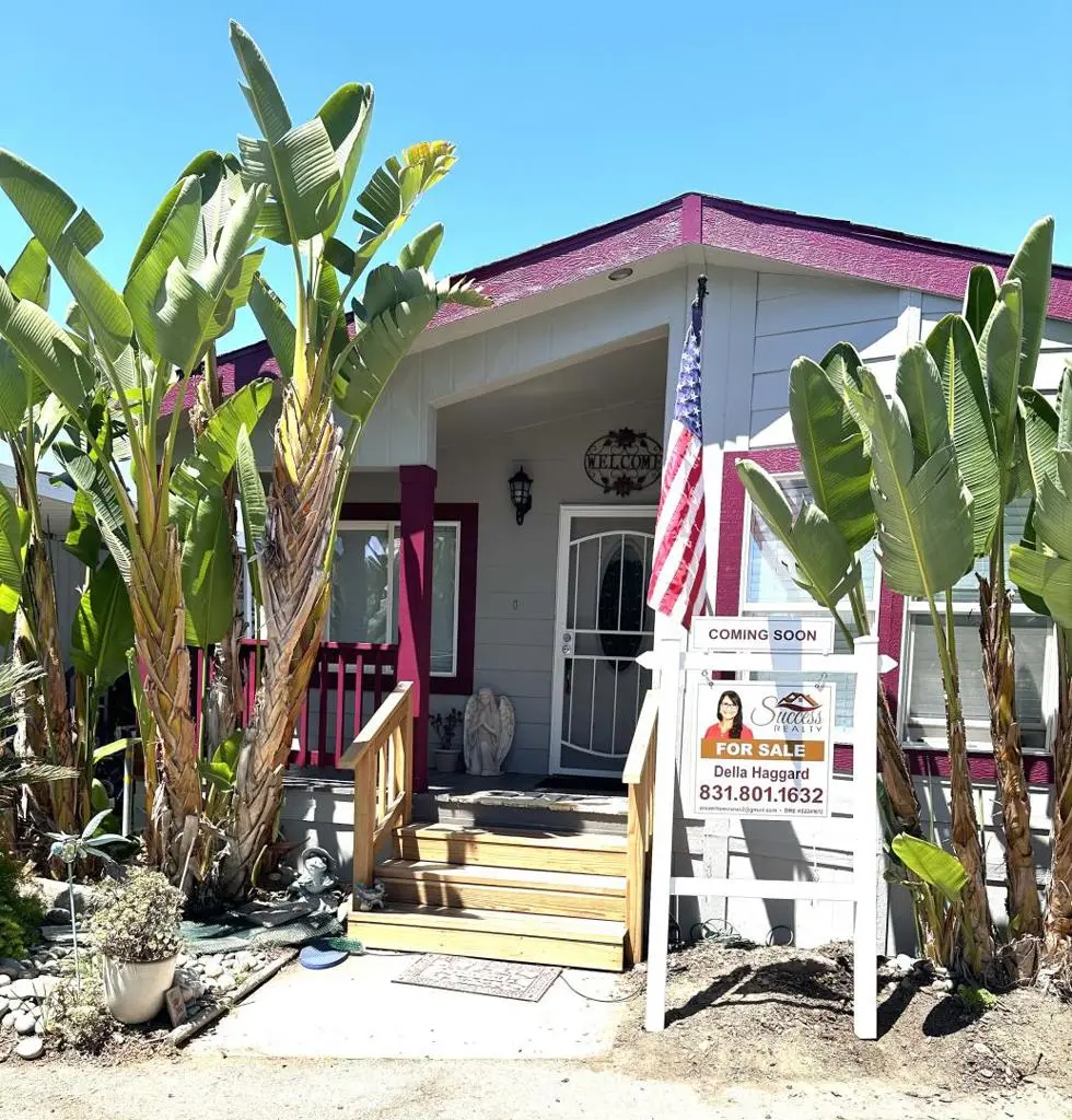 Manufactured In Park for sale at 2900 Fairview Road 6, Hollister, CA featuring 3 beds and 2 baths