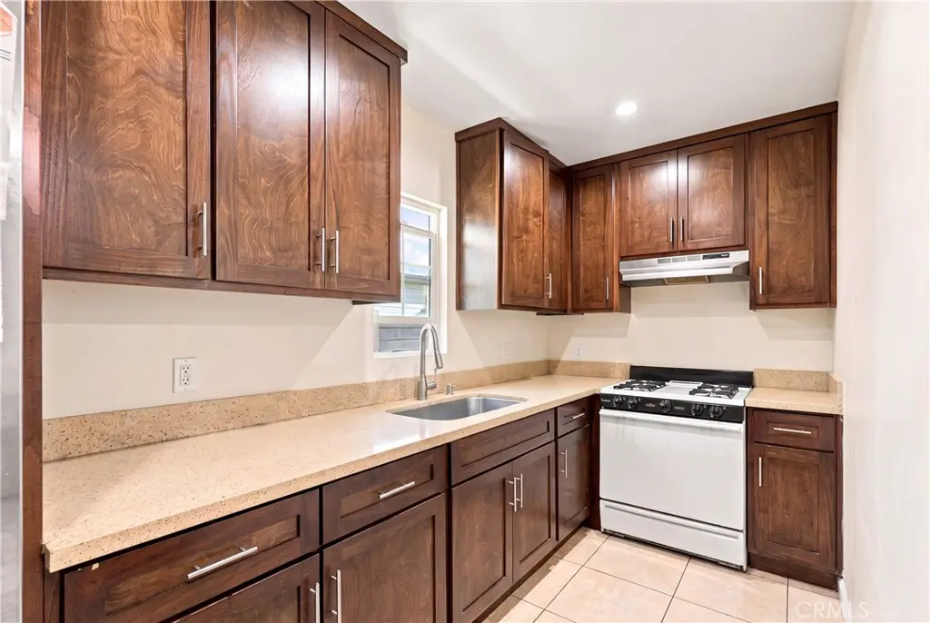 Apartment for sale at 5017 S San Pedro, Los Angeles, CA